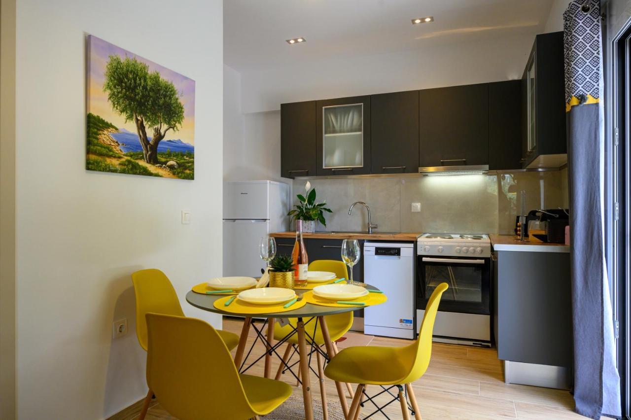 Chic Apartment In Nature, 5-Min Walk To The Beach Kalamata Zewnętrze zdjęcie