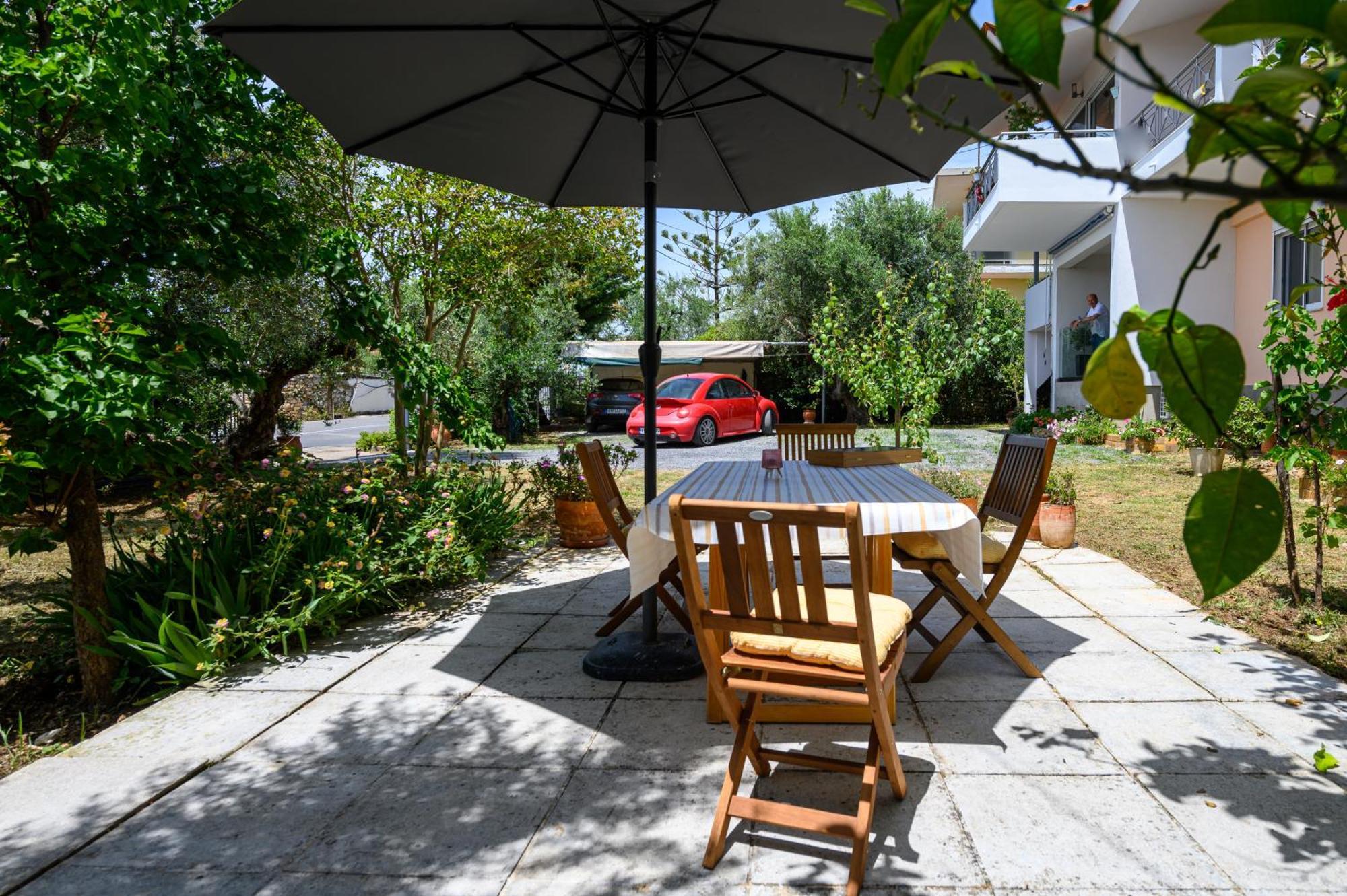 Chic Apartment In Nature, 5-Min Walk To The Beach Kalamata Zewnętrze zdjęcie